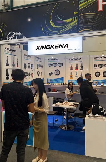 Xingkena trade show customer photo 11